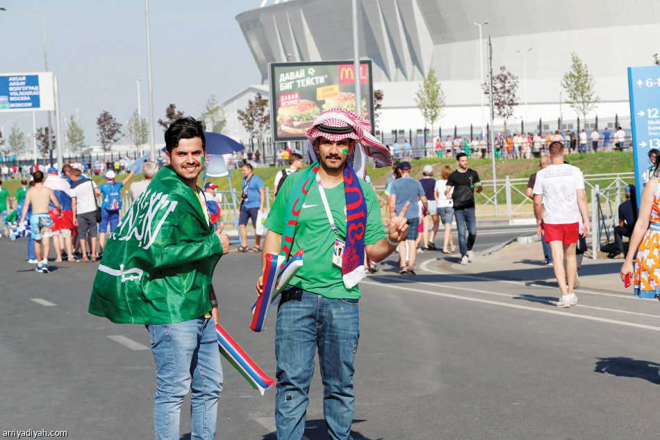 السعوديون.. 
أدوار إيجابية خارج الملاعب